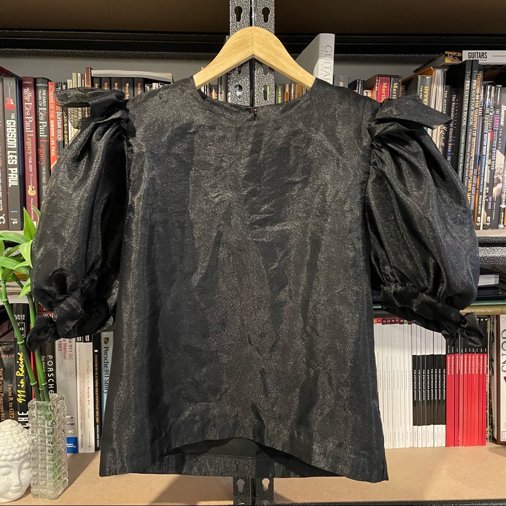 Femme De Carriere Puffy Sleeve Blouse